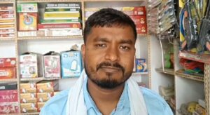 फोटो- जानकारी देते जिप सदस्य