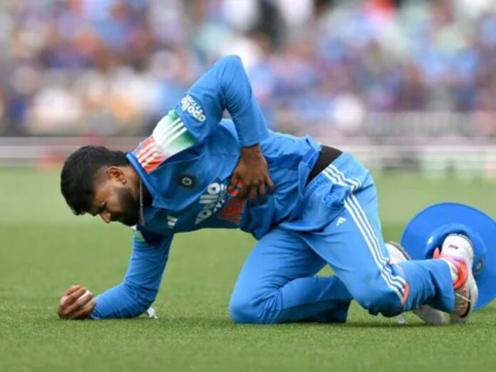 shreyas-iyer-injured_2025101027634